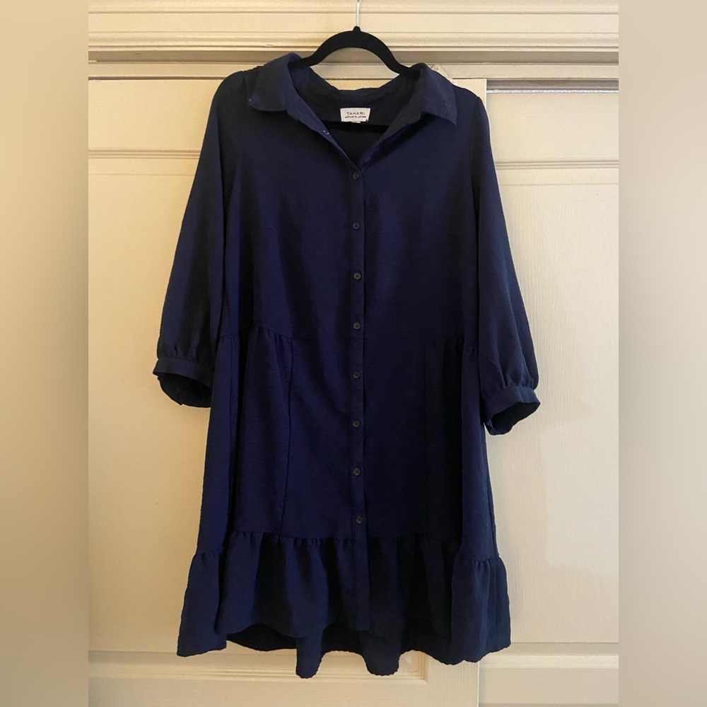 Tahari Navy Lightweight Work Style Dress